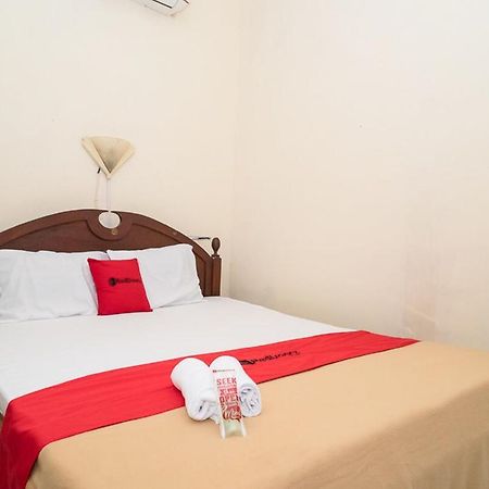 Hotel RedDoorz near Kampus 3 UTY Jogyakarta Zewnętrze zdjęcie