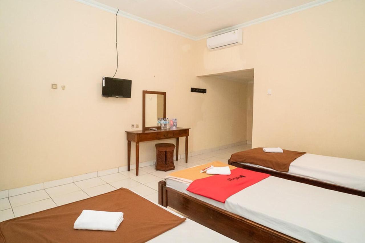 Hotel RedDoorz near Kampus 3 UTY Jogyakarta Zewnętrze zdjęcie
