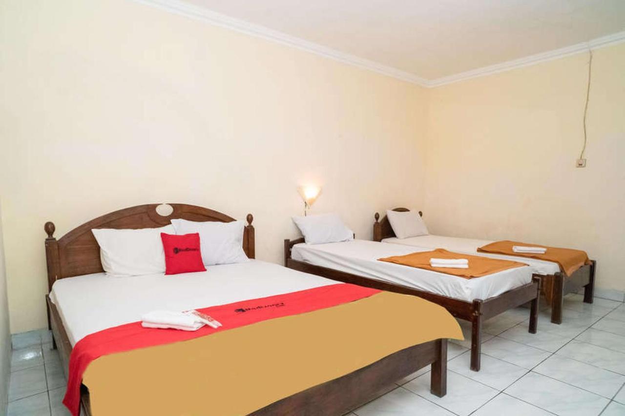 Hotel RedDoorz near Kampus 3 UTY Jogyakarta Zewnętrze zdjęcie