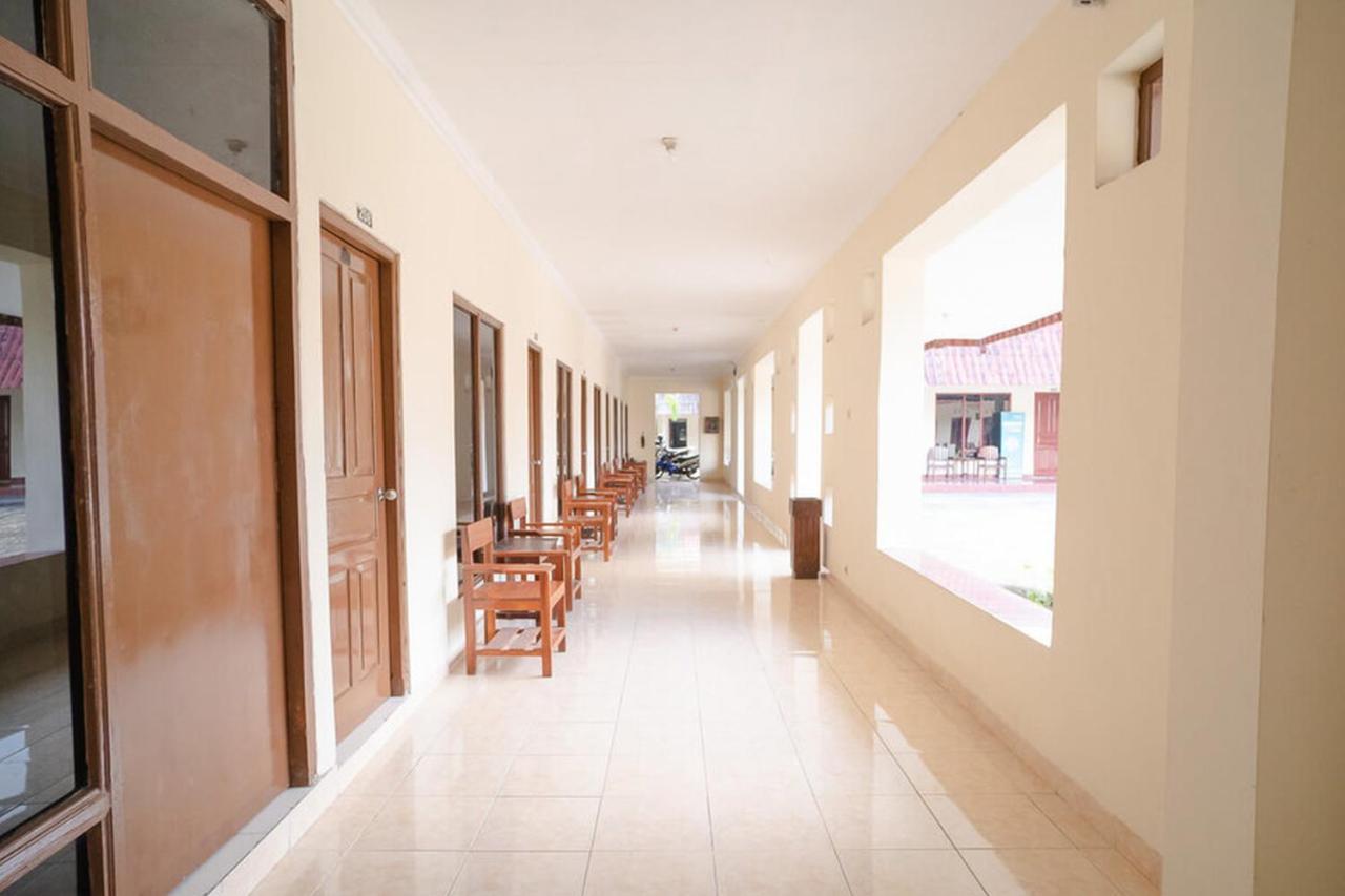 Hotel RedDoorz near Kampus 3 UTY Jogyakarta Zewnętrze zdjęcie