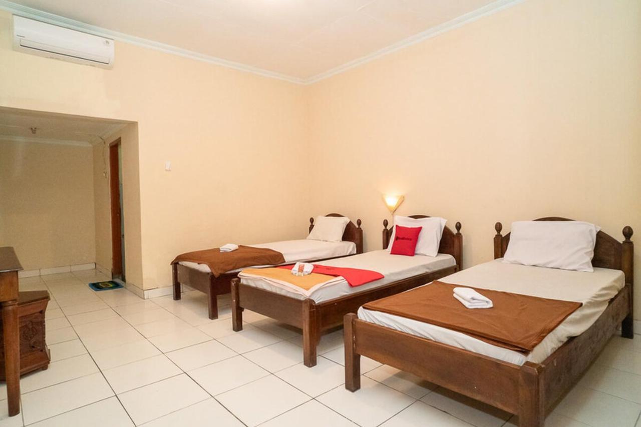 Hotel RedDoorz near Kampus 3 UTY Jogyakarta Zewnętrze zdjęcie