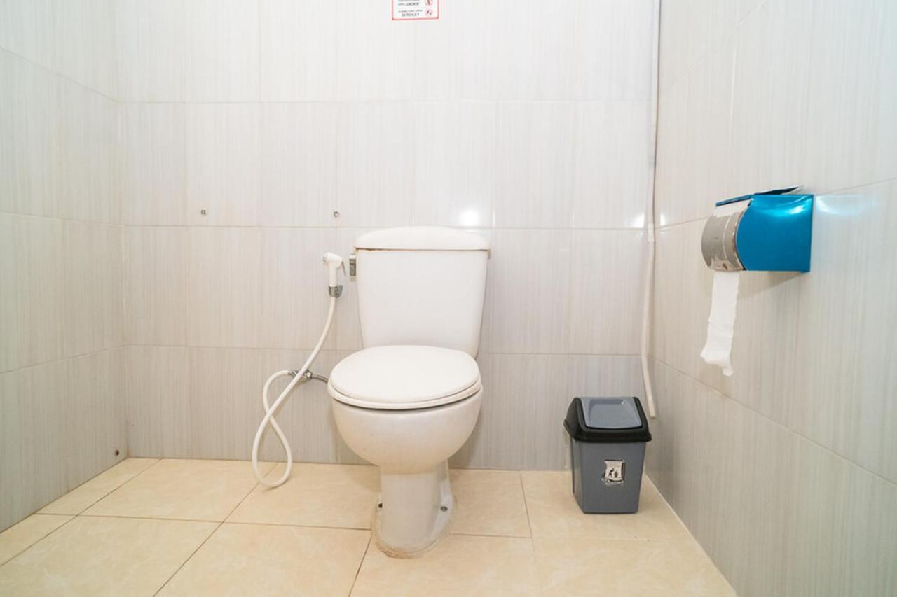 Hotel RedDoorz near Kampus 3 UTY Jogyakarta Zewnętrze zdjęcie