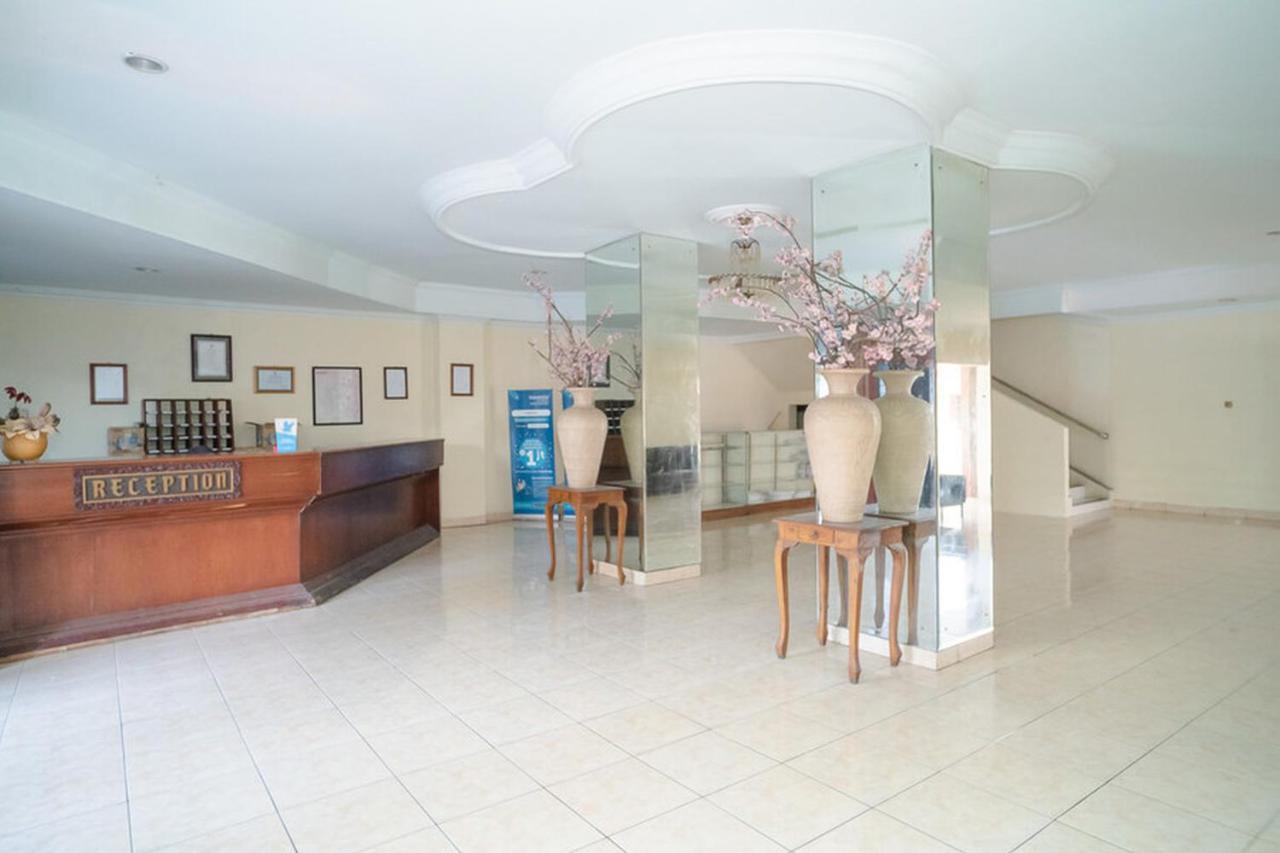 Hotel RedDoorz near Kampus 3 UTY Jogyakarta Zewnętrze zdjęcie