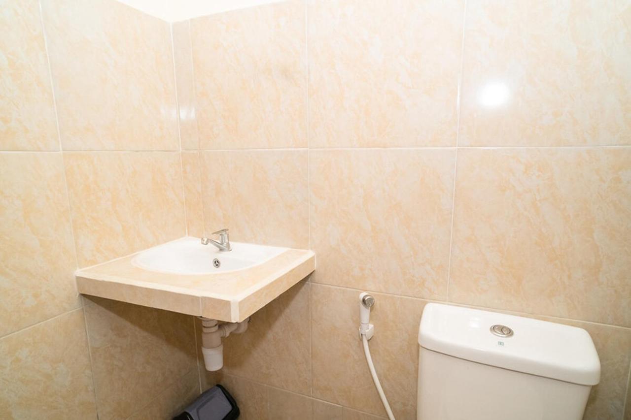 Hotel RedDoorz near Kampus 3 UTY Jogyakarta Zewnętrze zdjęcie