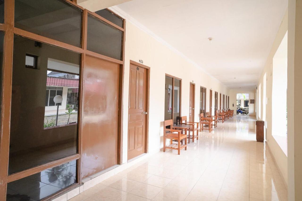 Hotel RedDoorz near Kampus 3 UTY Jogyakarta Zewnętrze zdjęcie
